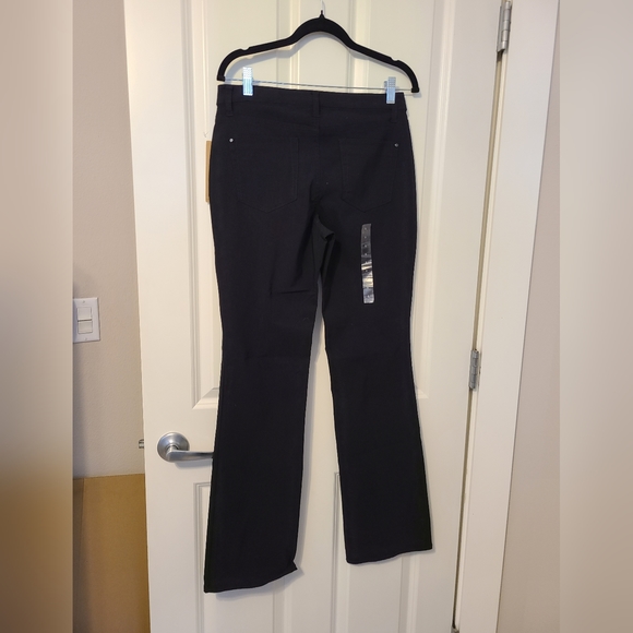 NWT DKNY Jeans Size 6 - Picture 5 of 13